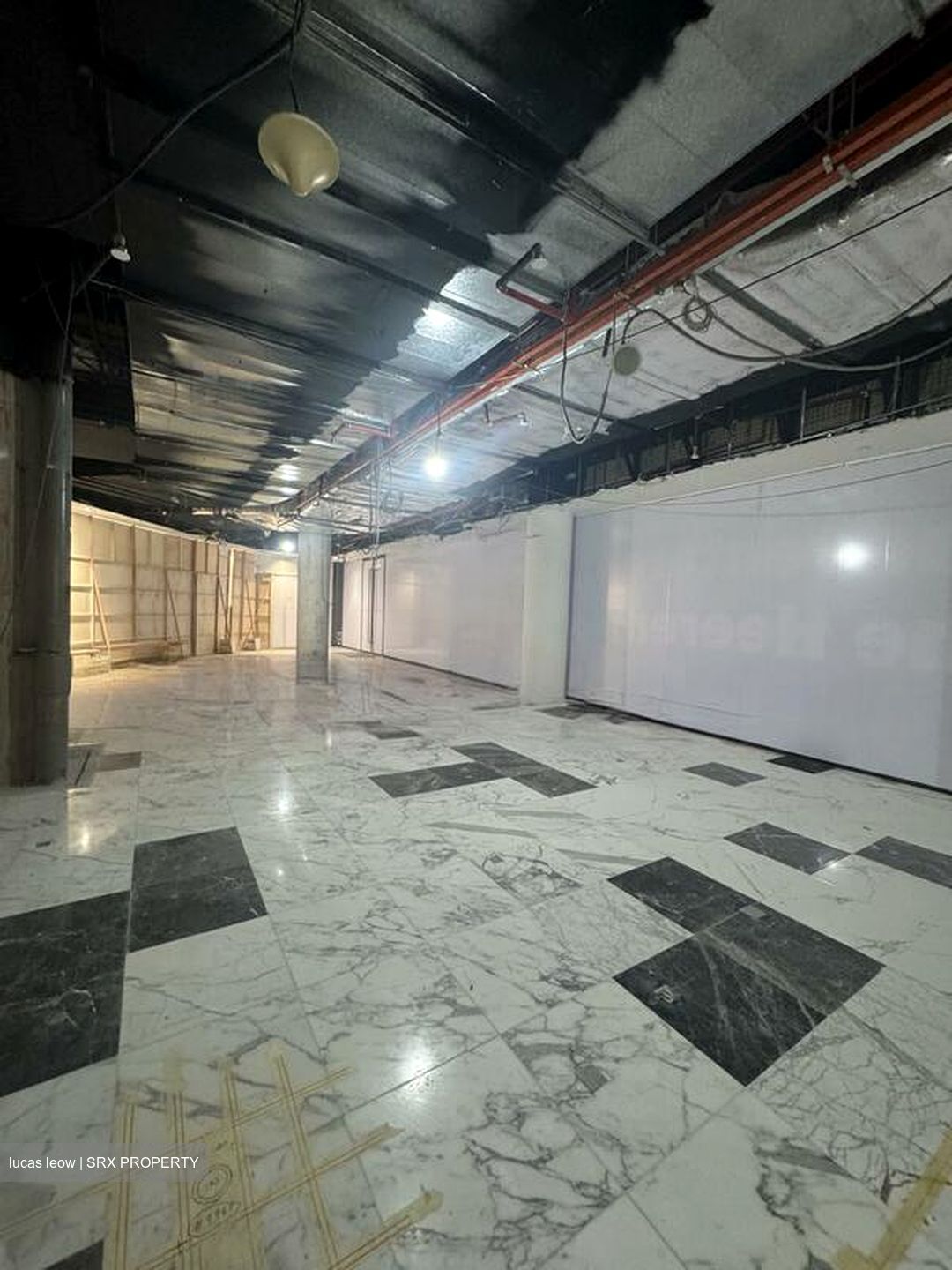 The Heeren (D9), Retail #501840031